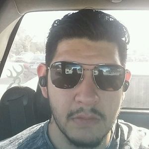 Meet your Posher, Javier